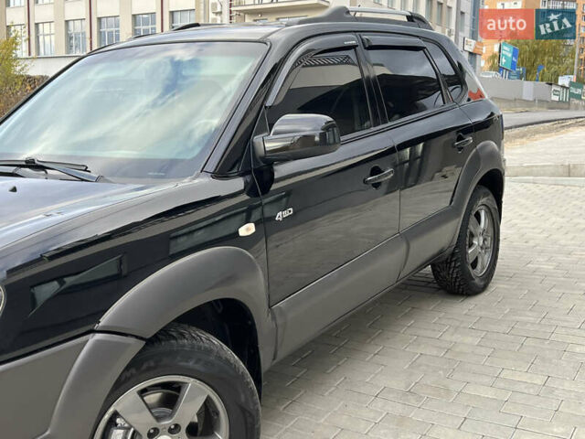 Хендай Туксон 2006 у Тернополі на Automoto.ua Чорний Хендай Туксон, об'ємом двигуна 2 л та пробігом 240 тис. км за 6699 $, фото 6 на Automoto.ua