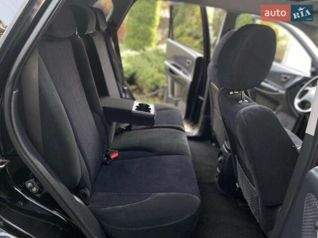 Чорний Хендай Туксон, об'ємом двигуна 1.98 л та пробігом 233 тис. км за 7650 $, фото 41 на Automoto.ua