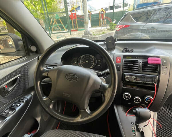 Хендай Туксон 2006 в Вышгороде на Automoto.ua Черный Хендай Туксон, объемом двигателя 1.99 л и пробегом 245 тыс. км за 7300 $, фото 6 на Automoto.ua