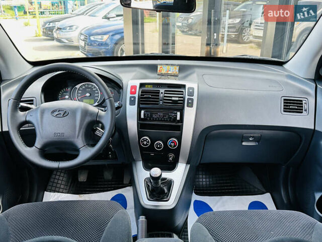 Черный Хендай Туксон, объемом двигателя 0 л и пробегом 202 тыс. км за 8200 $, фото 20 на Automoto.ua