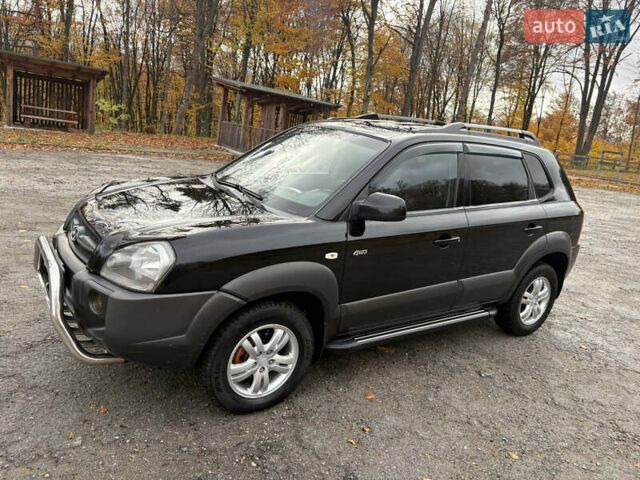Хендай Туксон 2006 у Тернополі на Automoto.ua Чорний Хендай Туксон, об'ємом двигуна 1.99 л та пробігом 240 тис. км за 7600 $, фото 16 на Automoto.ua