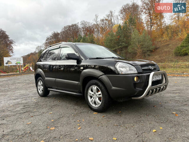 Хендай Туксон 2006 у Тернополі на Automoto.ua Чорний Хендай Туксон, об'ємом двигуна 1.99 л та пробігом 240 тис. км за 7600 $, фото 8 на Automoto.ua