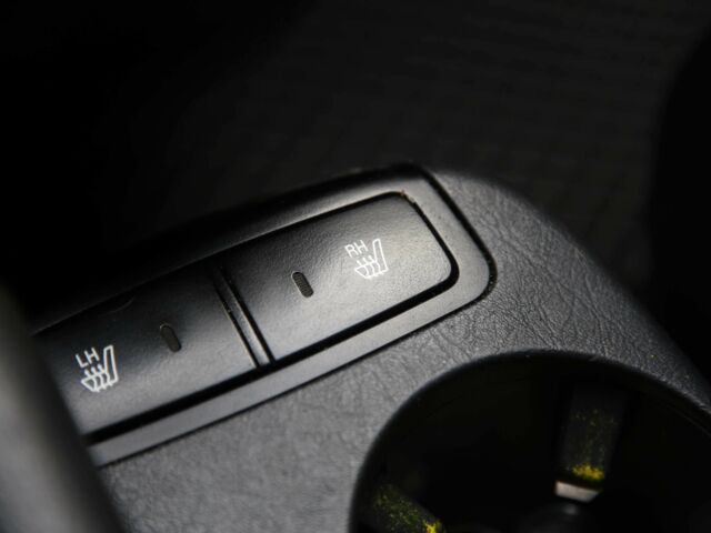 Черный Хендай Туксон, объемом двигателя 2.7 л и пробегом 217 тыс. км за 8600 $, фото 19 на Automoto.ua