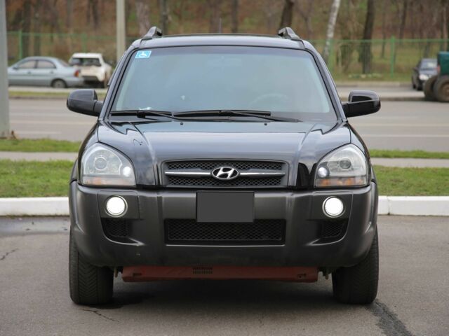 Черный Хендай Туксон, объемом двигателя 2.7 л и пробегом 217 тыс. км за 8600 $, фото 1 на Automoto.ua