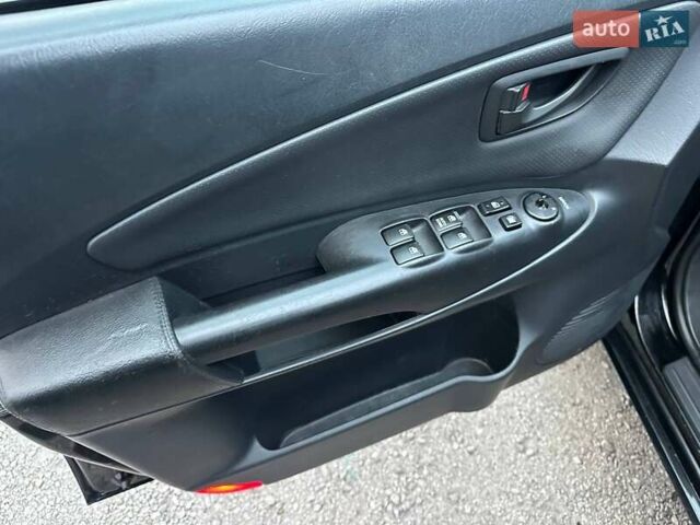 Чорний Хендай Туксон, об'ємом двигуна 2 л та пробігом 167 тис. км за 7950 $, фото 13 на Automoto.ua
