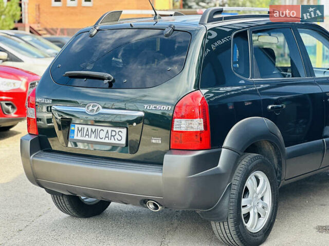 Черный Хендай Туксон, объемом двигателя 0 л и пробегом 202 тыс. км за 8200 $, фото 4 на Automoto.ua