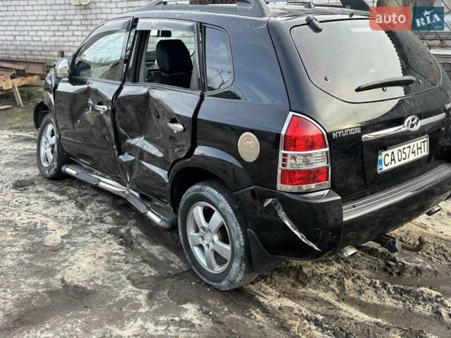 Чорний Хендай Туксон, об'ємом двигуна 1.99 л та пробігом 250 тис. км за 2000 $, фото 2 на Automoto.ua