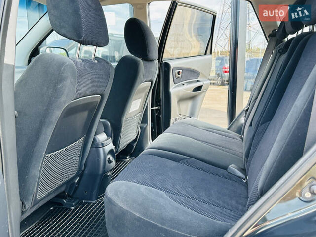 Черный Хендай Туксон, объемом двигателя 0 л и пробегом 202 тыс. км за 8400 $, фото 19 на Automoto.ua