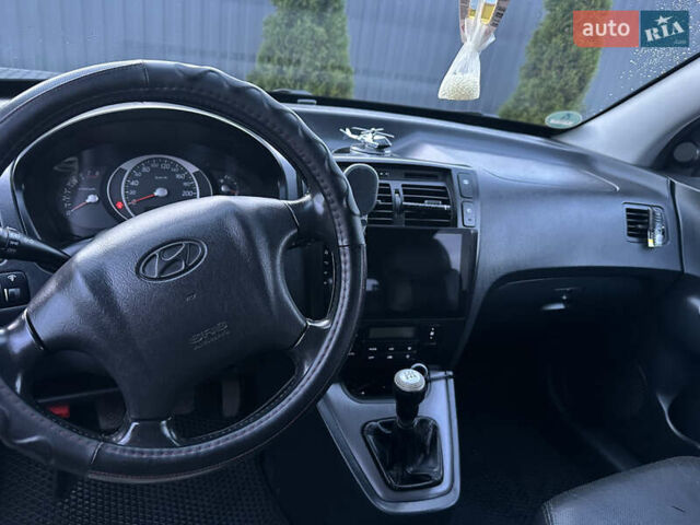 Хендай Туксон 2006 в Львове на Automoto.ua Черный Хендай Туксон, объемом двигателя 1.98 л и пробегом 193 тыс. км за 9700 $, фото 4 на Automoto.ua
