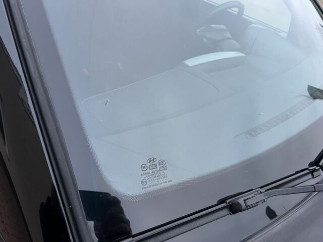 Черный Хендай Туксон, объемом двигателя 2 л и пробегом 220 тыс. км за 7200 $, фото 16 на Automoto.ua