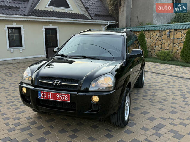 Чорний Хендай Туксон, об'ємом двигуна 1.98 л та пробігом 212 тис. км за 8200 $, фото 4 на Automoto.ua
