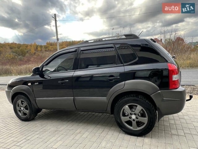 Хендай Туксон 2006 у Тернополі на Automoto.ua Чорний Хендай Туксон, об'ємом двигуна 2 л та пробігом 240 тис. км за 6699 $, фото 10 на Automoto.ua