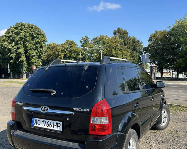 Хендай Туксон 2007 в Нововолынск на Automoto.ua Черный Хендай Туксон, объемом двигателя 2 л и пробегом 186 тыс. км за 7700 $, фото 2 на Automoto.ua