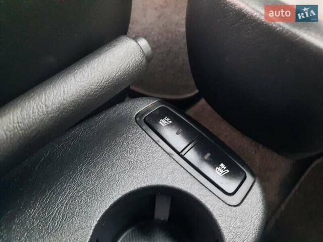 Черный Хендай Туксон, объемом двигателя 2 л и пробегом 219 тыс. км за 7990 $, фото 69 на Automoto.ua