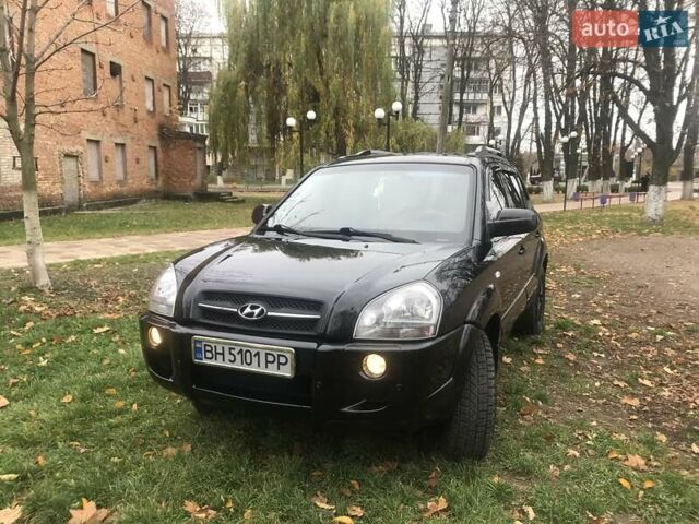 Черный Хендай Туксон, объемом двигателя 2 л и пробегом 210 тыс. км за 8999 $, фото 10 на Automoto.ua