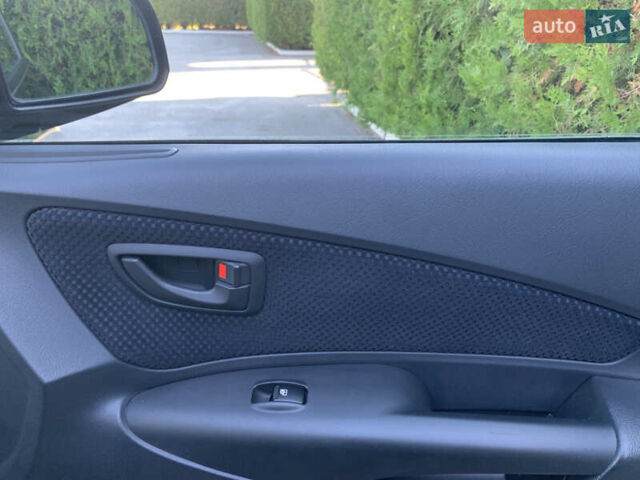 Чорний Хендай Туксон, об'ємом двигуна 2 л та пробігом 56 тис. км за 9500 $, фото 14 на Automoto.ua