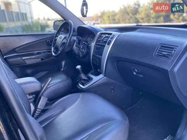 Хендай Туксон 2007 у Одесі на Automoto.ua Чорний Хендай Туксон, об'ємом двигуна 1.98 л та пробігом 180 тис. км за 8999 $, фото 11 на Automoto.ua