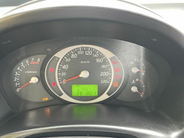 Хендай Туксон 2007 в Прилуках на Automoto.ua Черный Хендай Туксон, объемом двигателя 2 л и пробегом 280 тыс. км за 7200 $, фото 5 на Automoto.ua