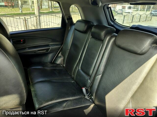 Чорний Хендай Туксон, об'ємом двигуна 2 л та пробігом 350 тис. км за 7500 $, фото 3 на Automoto.ua