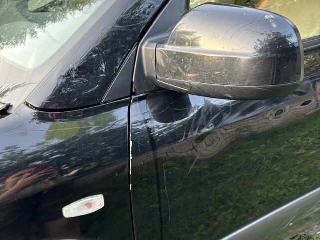 Чорний Хендай Туксон, об'ємом двигуна 2 л та пробігом 330 тис. км за 3700 $, фото 4 на Automoto.ua