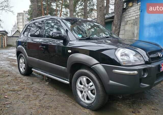 Чорний Хендай Туксон, об'ємом двигуна 2 л та пробігом 207 тис. км за 8200 $, фото 33 на Automoto.ua