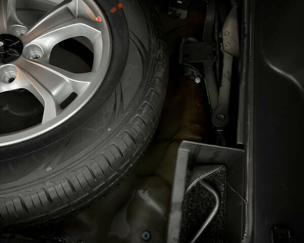 Черный Хендай Туксон, объемом двигателя 2 л и пробегом 151 тыс. км за 9100 $, фото 33 на Automoto.ua