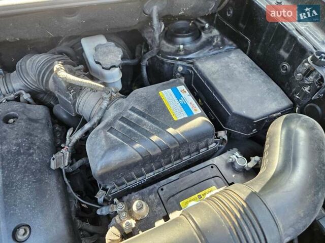 Чорний Хендай Туксон, об'ємом двигуна 2 л та пробігом 152 тис. км за 7950 $, фото 6 на Automoto.ua