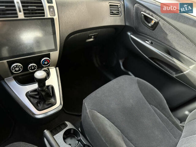 Хендай Туксон 2007 в Надворной на Automoto.ua Черный Хендай Туксон, объемом двигателя 1.98 л и пробегом 154 тыс. км за 8200 $, фото 32 на Automoto.ua