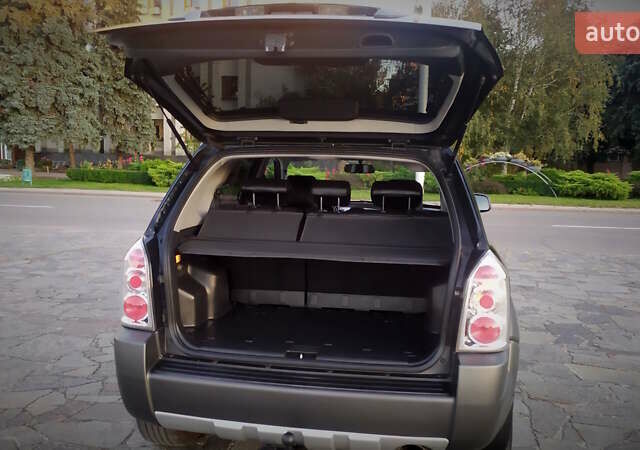 Черный Хендай Туксон, объемом двигателя 2 л и пробегом 230 тыс. км за 8600 $, фото 126 на Automoto.ua