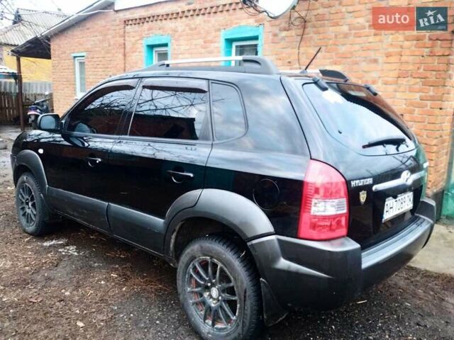 Чорний Хендай Туксон, об'ємом двигуна 1.98 л та пробігом 193 тис. км за 8000 $, фото 12 на Automoto.ua
