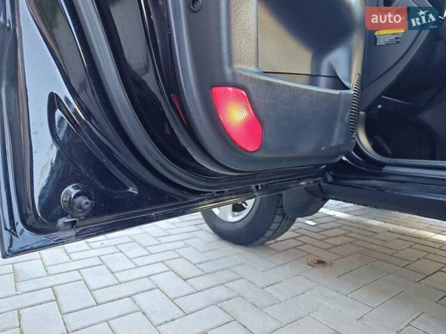 Черный Хендай Туксон, объемом двигателя 1.98 л и пробегом 286 тыс. км за 7300 $, фото 32 на Automoto.ua