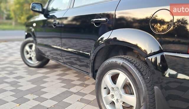 Хендай Туксон 2007 в Нежине на Automoto.ua Черный Хендай Туксон, объемом двигателя 2 л и пробегом 190 тыс. км за 8199 $, фото 20 на Automoto.ua