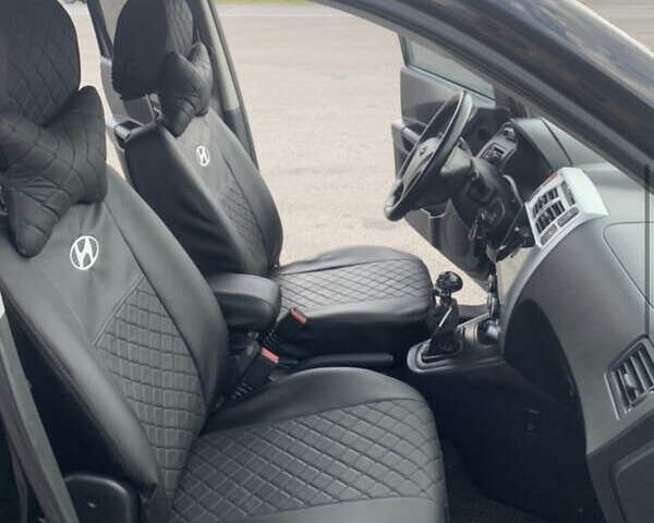 Чорний Хендай Туксон, об'ємом двигуна 1.98 л та пробігом 188 тис. км за 7000 $, фото 3 на Automoto.ua