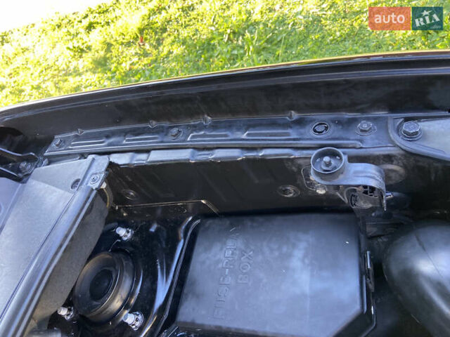 Черный Хендай Туксон, объемом двигателя 1.98 л и пробегом 197 тыс. км за 8000 $, фото 59 на Automoto.ua