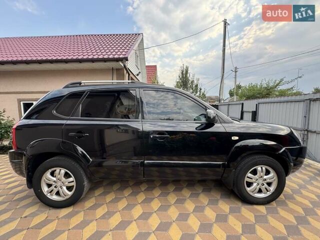 Чорний Хендай Туксон, об'ємом двигуна 1.98 л та пробігом 178 тис. км за 8500 $, фото 1 на Automoto.ua