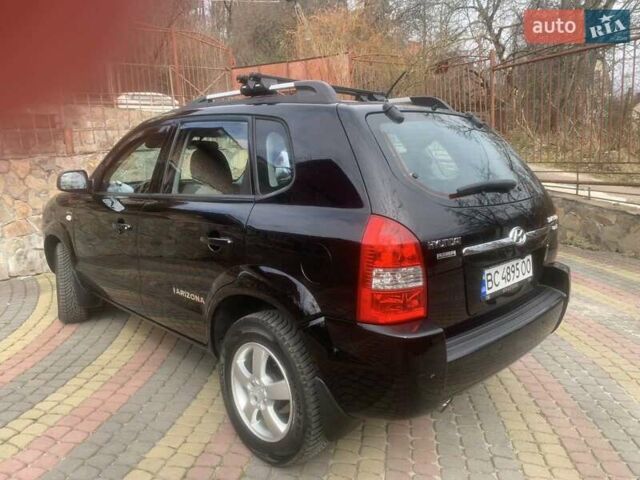 Хендай Туксон 2007 в Львове на Automoto.ua Черный Хендай Туксон, объемом двигателя 2 л и пробегом 237 тыс. км за 9000 $, фото 3 на Automoto.ua