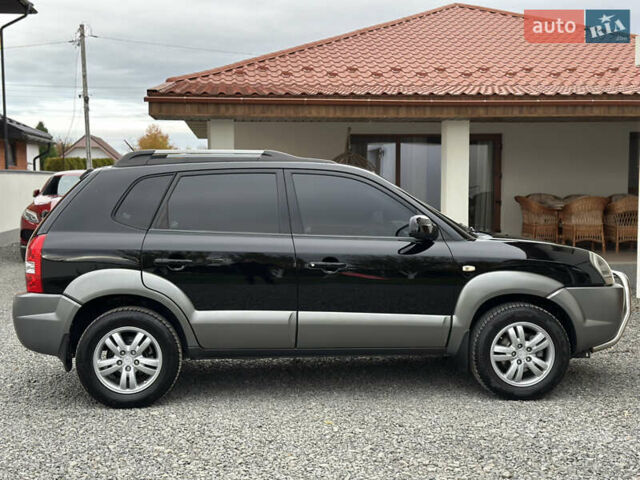 Хендай Туксон 2007 в Ужгороде на Automoto.ua Черный Хендай Туксон, объемом двигателя 1.98 л и пробегом 157 тыс. км за 7300 $, фото 7 на Automoto.ua