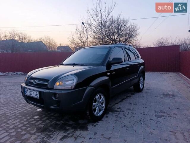 Черный Хендай Туксон, объемом двигателя 2 л и пробегом 280 тыс. км за 9500 $, фото 19 на Automoto.ua