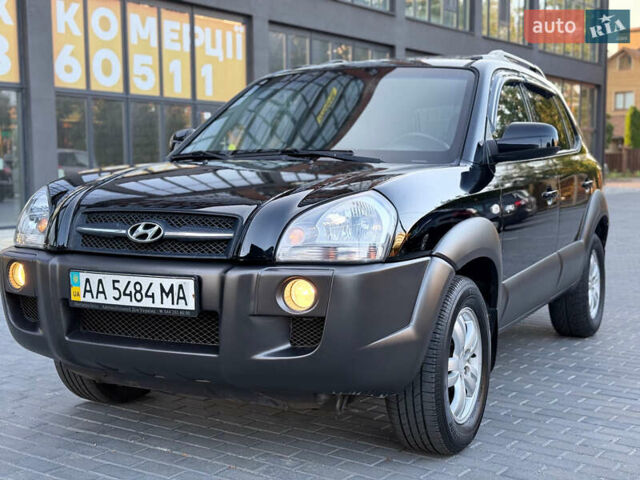 Чорний Хендай Туксон, об'ємом двигуна 1.98 л та пробігом 205 тис. км за 7700 $, фото 4 на Automoto.ua