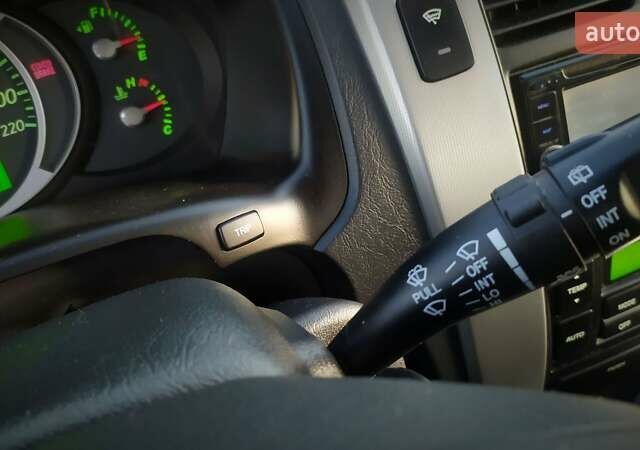 Черный Хендай Туксон, объемом двигателя 2 л и пробегом 230 тыс. км за 8600 $, фото 164 на Automoto.ua