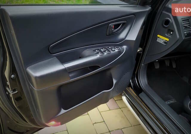 Чорний Хендай Туксон, об'ємом двигуна 2 л та пробігом 229 тис. км за 8600 $, фото 102 на Automoto.ua