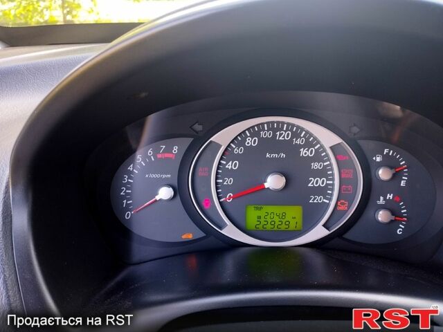 Черный Хендай Туксон, объемом двигателя 2 л и пробегом 230 тыс. км за 8000 $, фото 5 на Automoto.ua