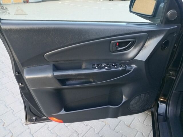 Черный Хендай Туксон, объемом двигателя 2 л и пробегом 192 тыс. км за 7950 $, фото 14 на Automoto.ua