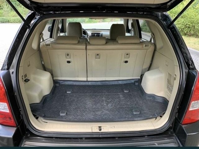 Черный Хендай Туксон, объемом двигателя 2 л и пробегом 208 тыс. км за 8100 $, фото 3 на Automoto.ua