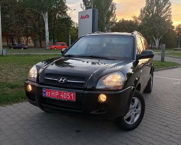 Чорний Хендай Туксон, об'ємом двигуна 1.98 л та пробігом 192 тис. км за 7950 $, фото 9 на Automoto.ua