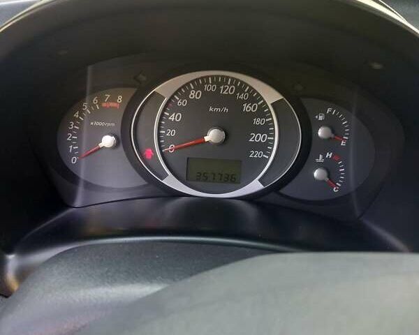 Чорний Хендай Туксон, об'ємом двигуна 1.98 л та пробігом 357 тис. км за 7500 $, фото 1 на Automoto.ua