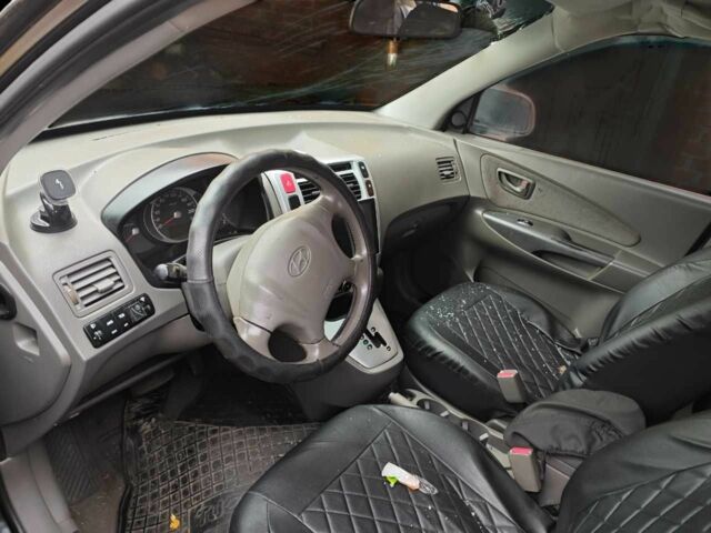 Хендай Туксон 2007 в Ромнах на Automoto.ua Черный Хендай Туксон, объемом двигателя 2 л и пробегом 257 тыс. км за 1999 $, фото 2 на Automoto.ua