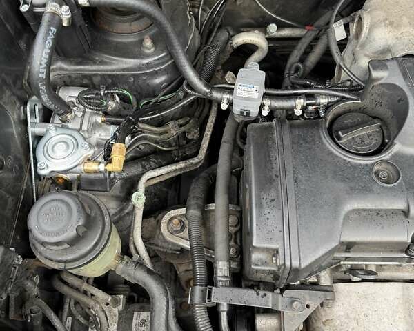 Чорний Хендай Туксон, об'ємом двигуна 1.98 л та пробігом 178 тис. км за 8500 $, фото 4 на Automoto.ua