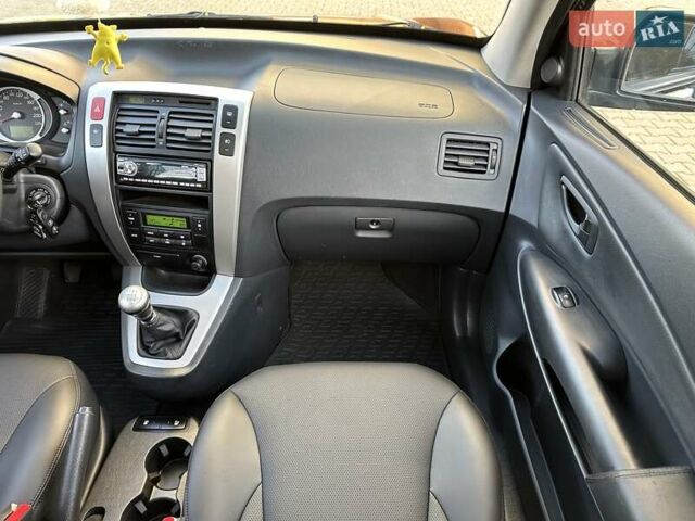 Хендай Туксон 2007 в Одессе на Automoto.ua Черный Хендай Туксон, объемом двигателя 1.99 л и пробегом 195 тыс. км за 8900 $, фото 29 на Automoto.ua