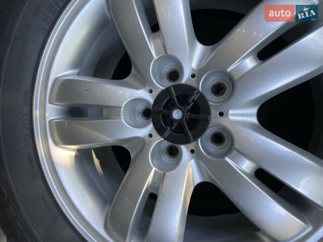 Черный Хендай Туксон, объемом двигателя 1.98 л и пробегом 197 тыс. км за 8000 $, фото 23 на Automoto.ua